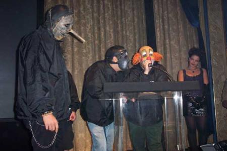 interviou cHrIs fEhN AnD ClOwN AnD PaUL